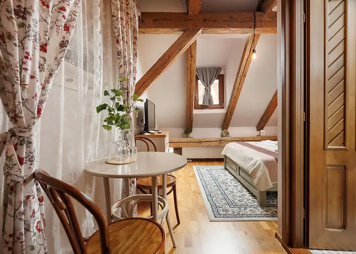 Wood House Republicii