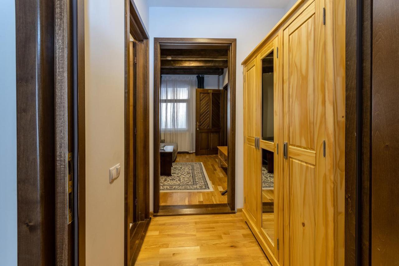 Wood House Republicii Maison d'hôtes Braşov